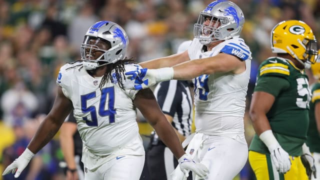 Detroit Lions defensive linemen Alim McNeill and John Cominsky
